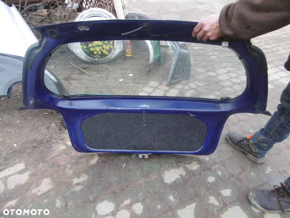 Klapa TOYOTA YARIS I - 8