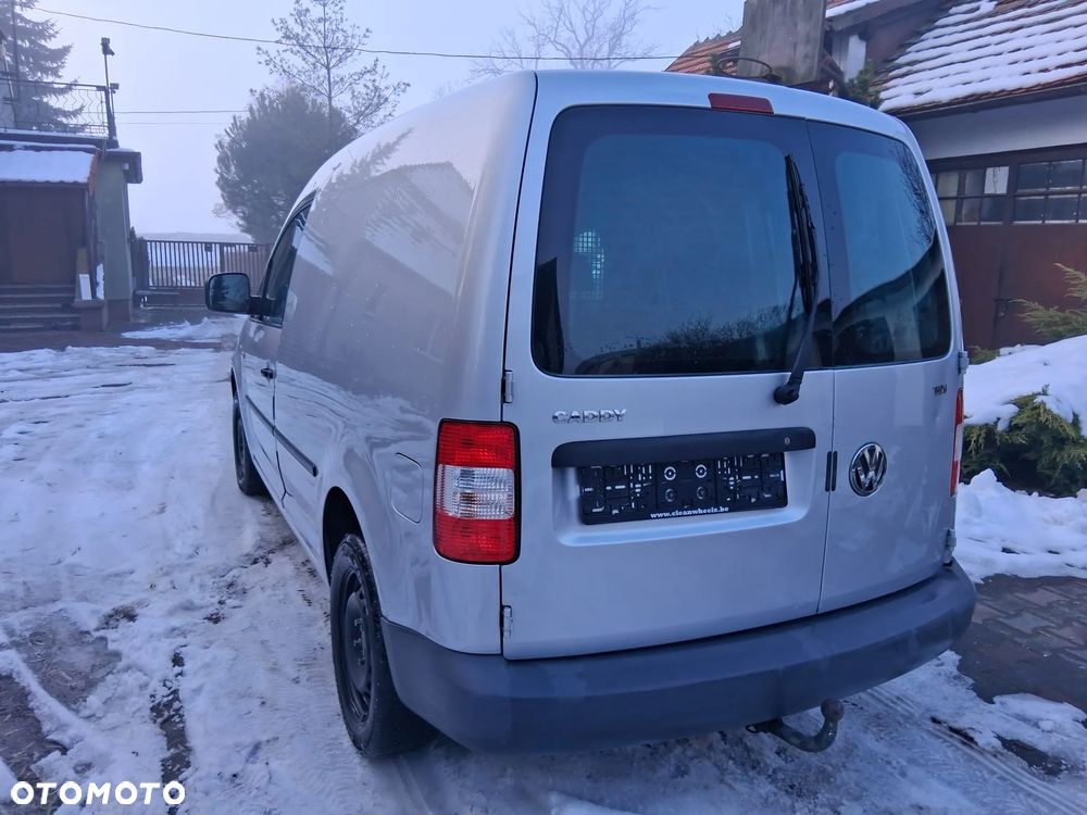 Volkswagen Caddy - 4