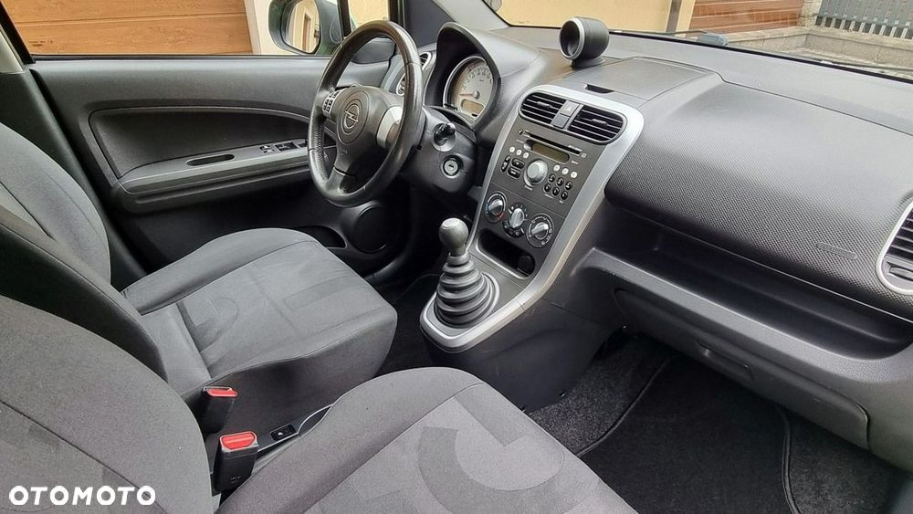 Opel Agila - 13