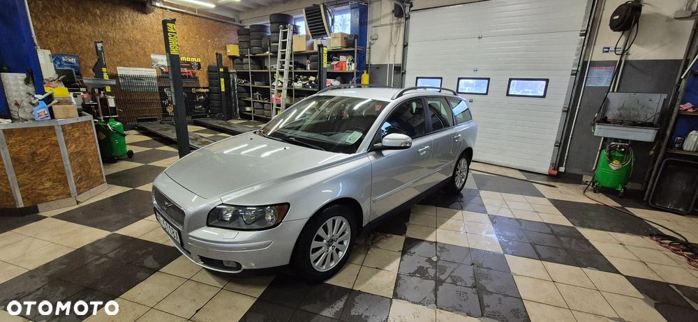 Volvo V50 2.4D5 Momentum - 3