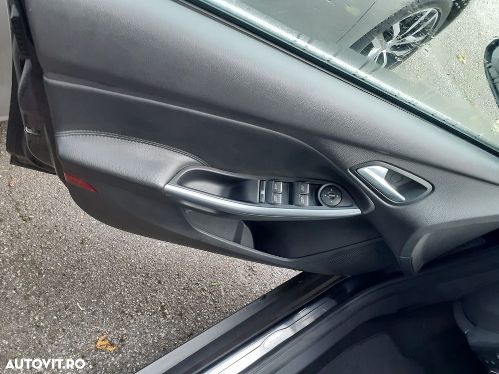 Ford Focus 2.0 TDCI DPF Aut. Titanium - 12