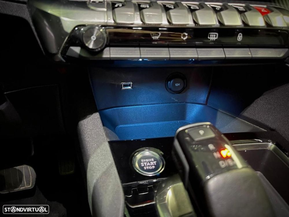 Peugeot 3008 1.6 Hybrid Allure Pack e-EAT8 - 13