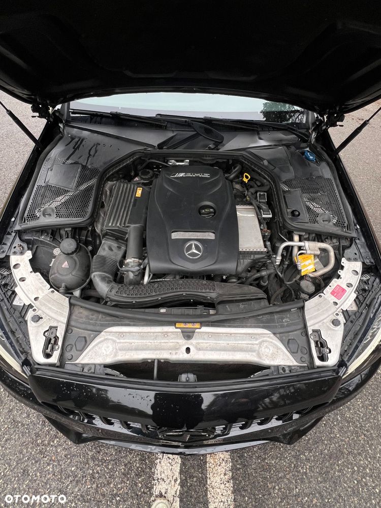 Mercedes-Benz Klasa C 300 7G-TRONIC AMG Line - 5