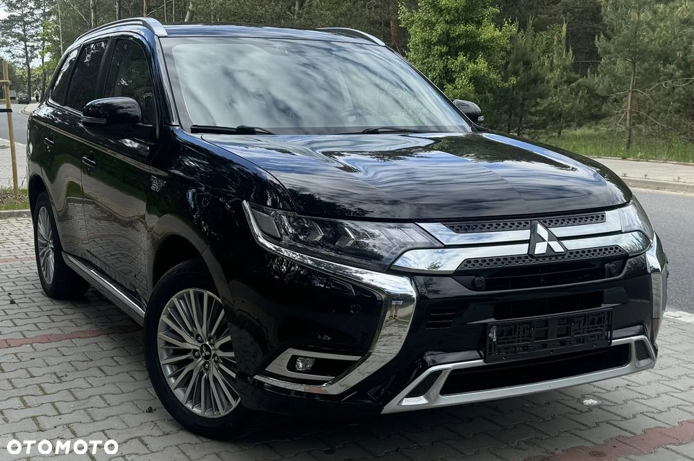 Mitsubishi Outlander 2.4 4WD Diamant+ - 5