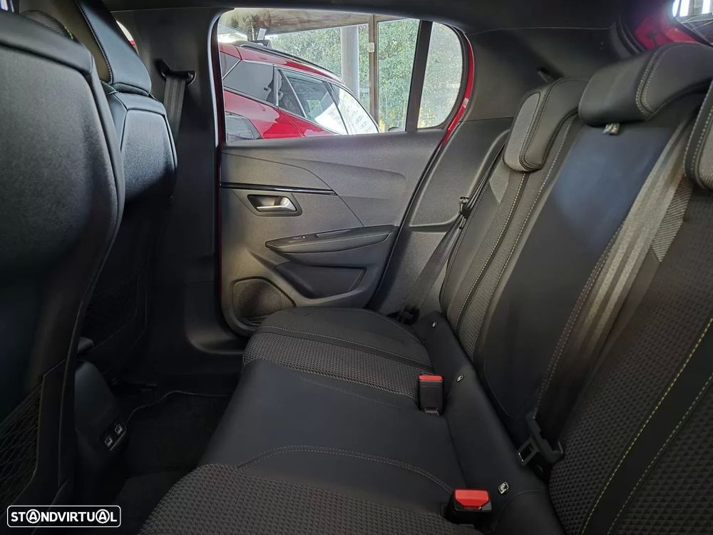 Peugeot e-208 50 kWh GT - 23