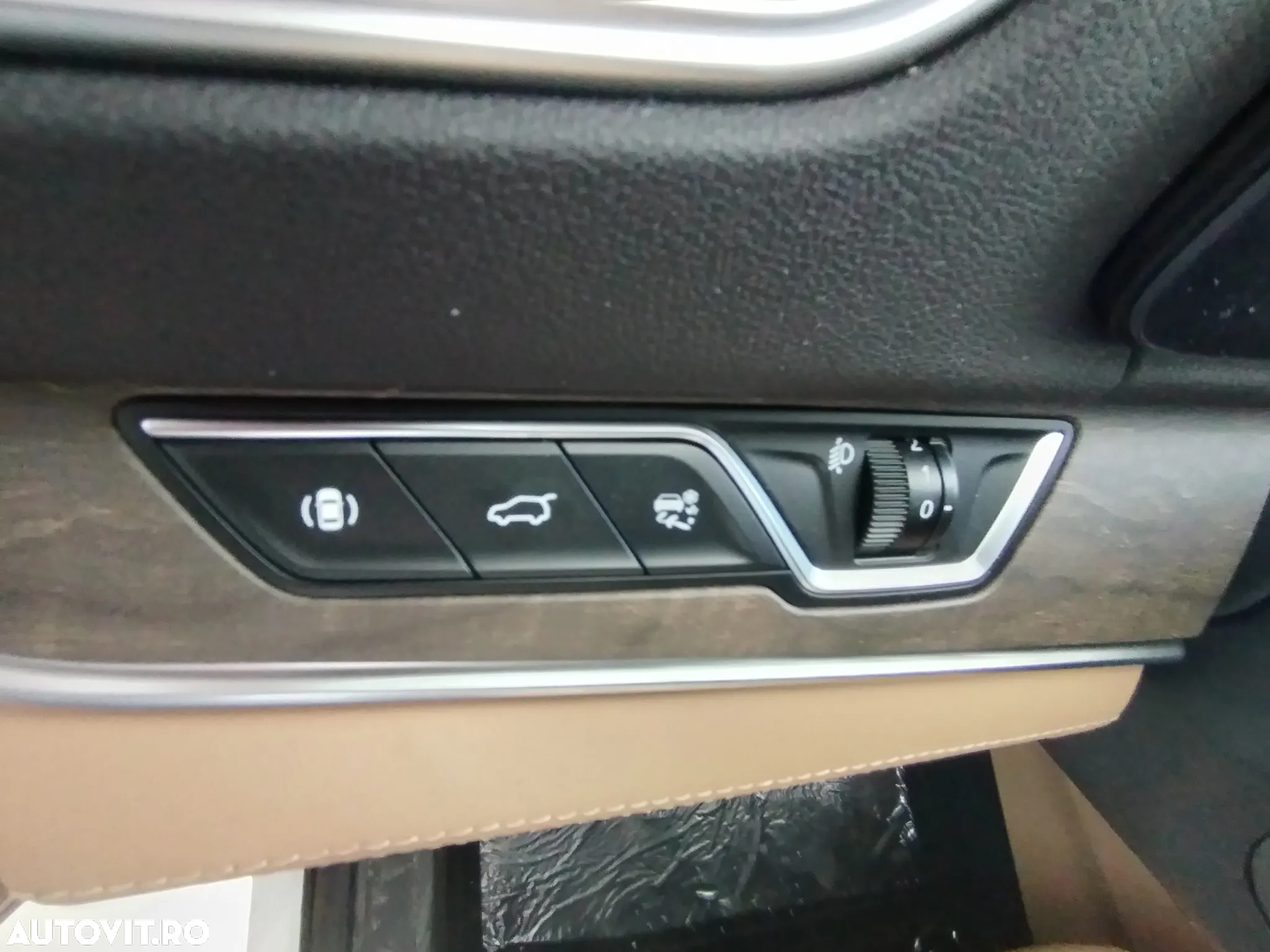 DFSK E5 Fengon PHEV - 17