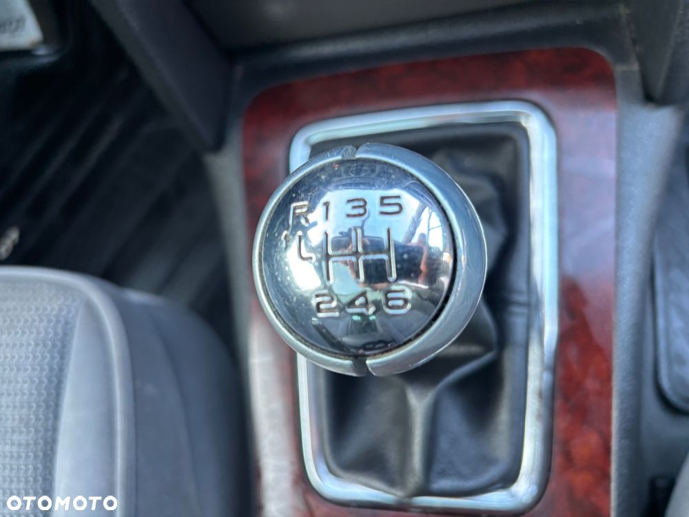 Peugeot 407 - 16