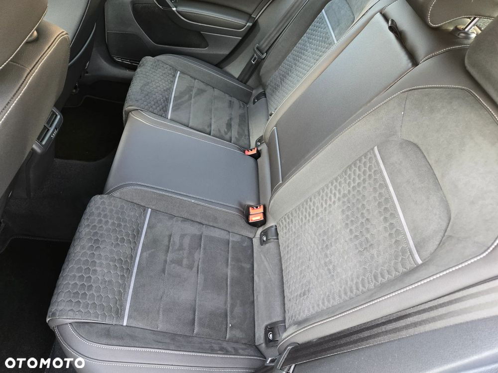 Volkswagen Golf 1.4 TSI BMT Highline DSG - 25