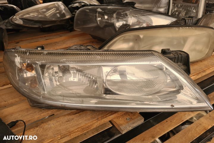 Far dreapta Opel Vectra B [facelift] [1999 - 2002] Sedan 4-usi 1.6 AT - 3