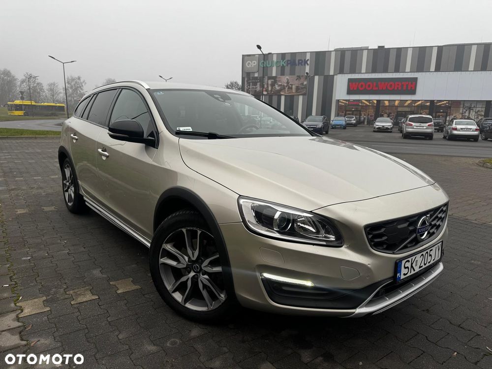 Volvo V60 Cross Country - 3