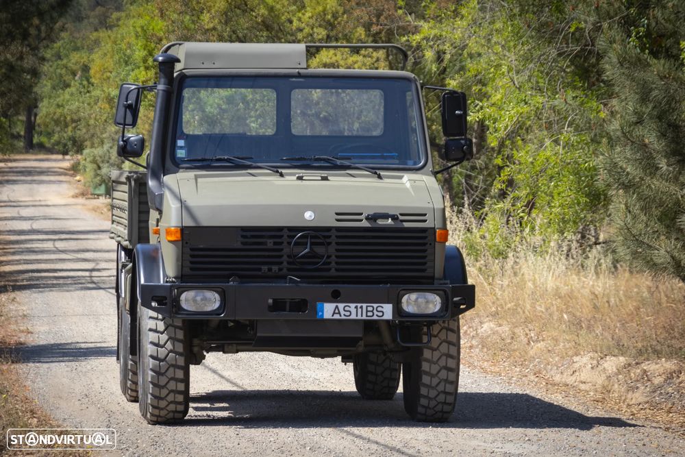 Mercedes Benz Unimog - 8