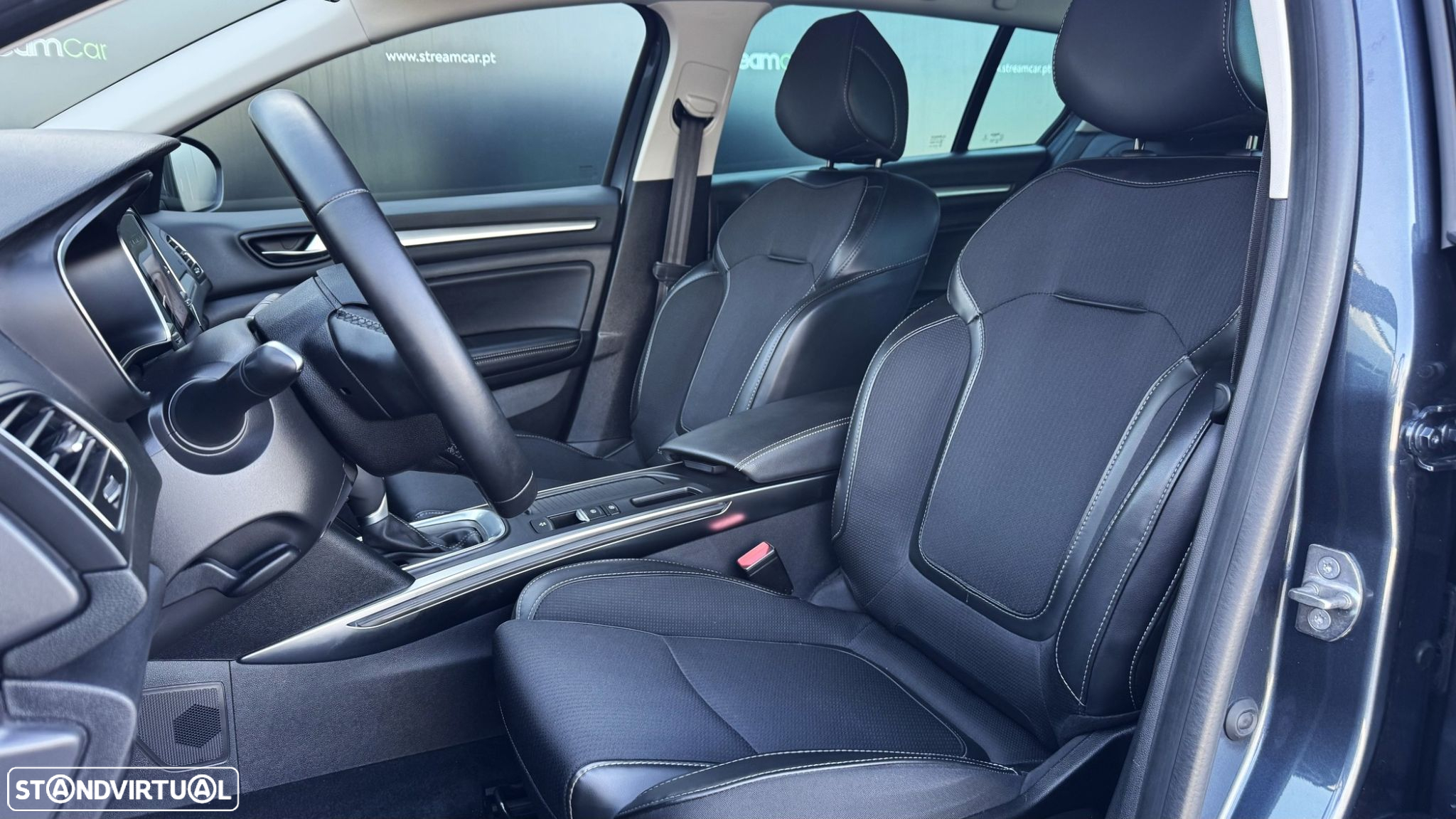 Renault Mégane Sport Tourer 1.5 Blue dCi Techno EDC - 12