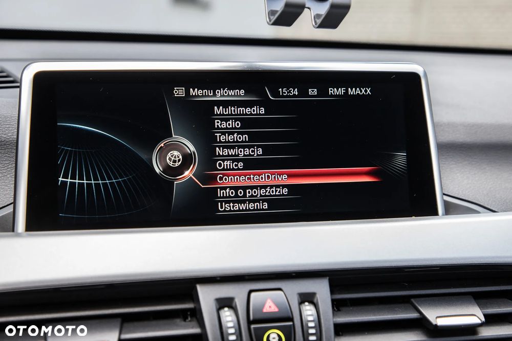 BMW X1 sDrive18d - 24