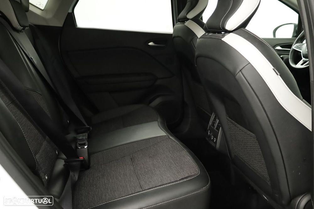 Renault Captur 1.0 TCe Techno Bi-Fuel - 24