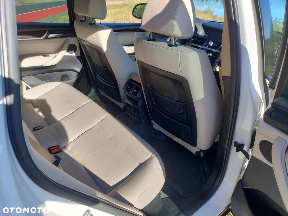 BMW X3 xDrive28i - 25