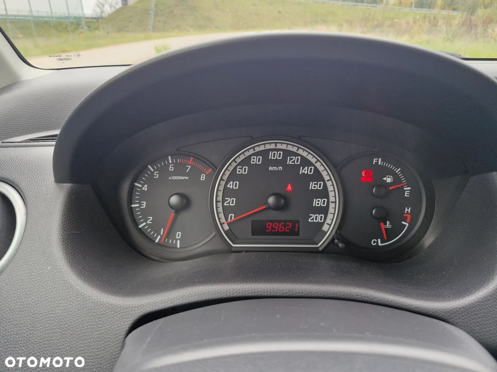 Suzuki Swift - 5