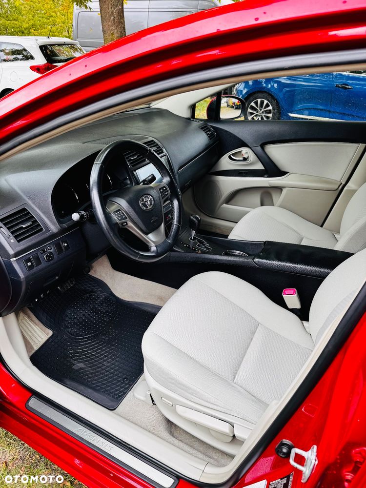 Toyota Avensis 2.0 Sol plus EU5 MS - 5