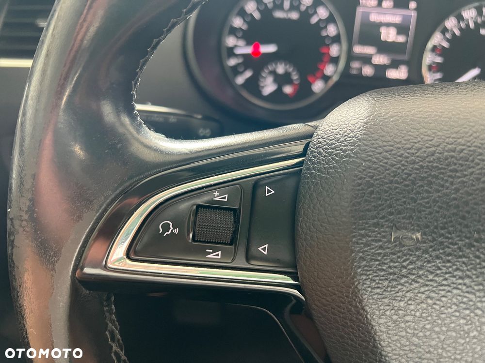 Skoda Octavia 2.0 TDI Ambition DSG - 27