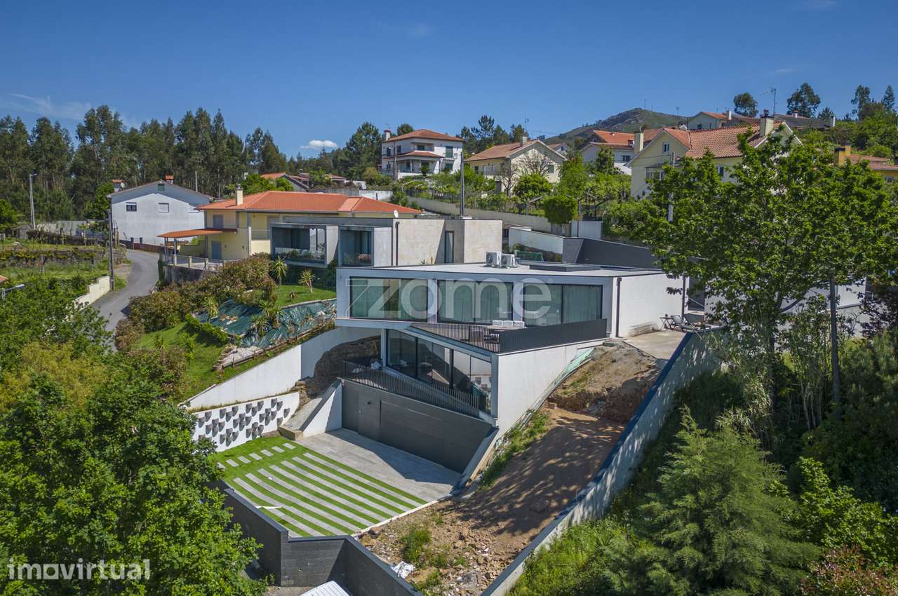 Moradia T3 com 350m2 em Ribeira, Ponte de Lima - Grande imagem: 4/53