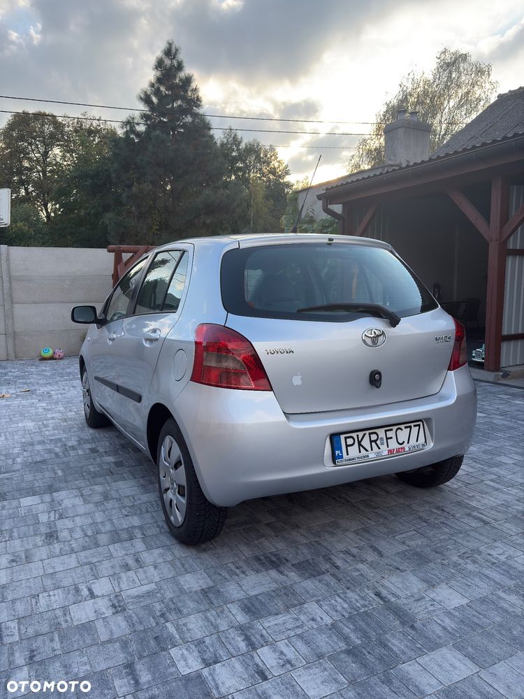 Toyota Yaris 2007 photo 4