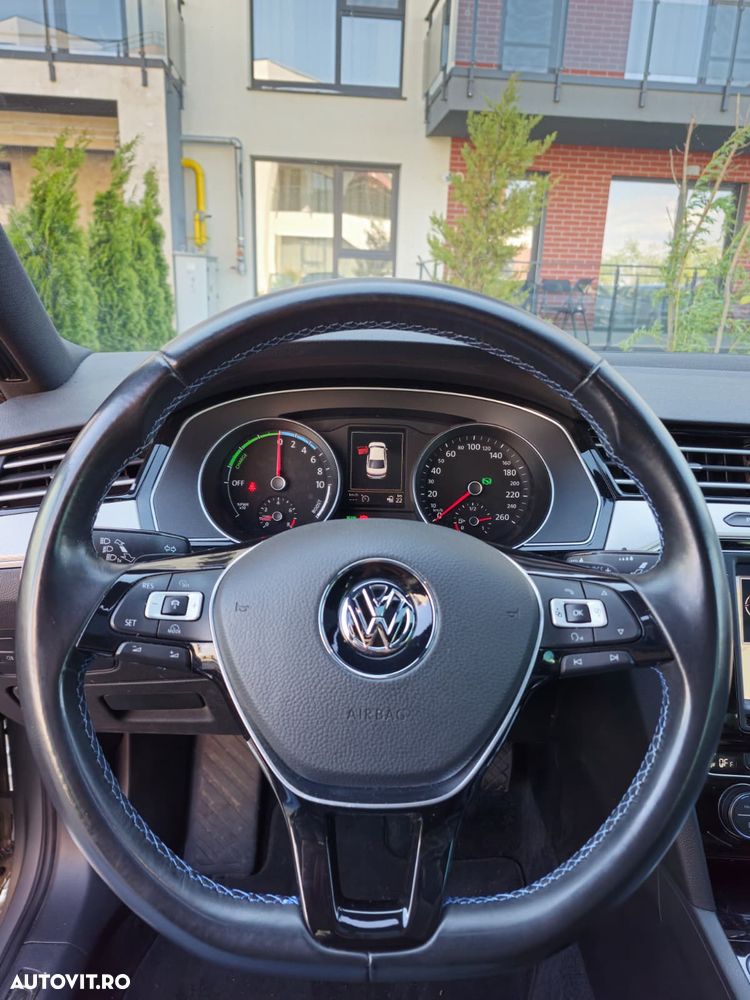Volkswagen Passat 1.4 TSI DSG GTE - 11