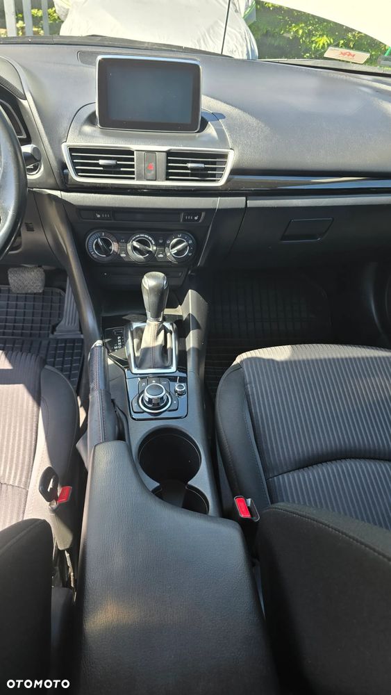 Mazda 3 - 16