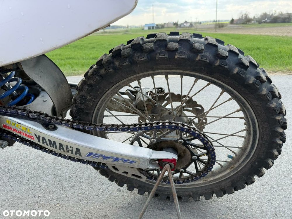 Yamaha YZF - 4