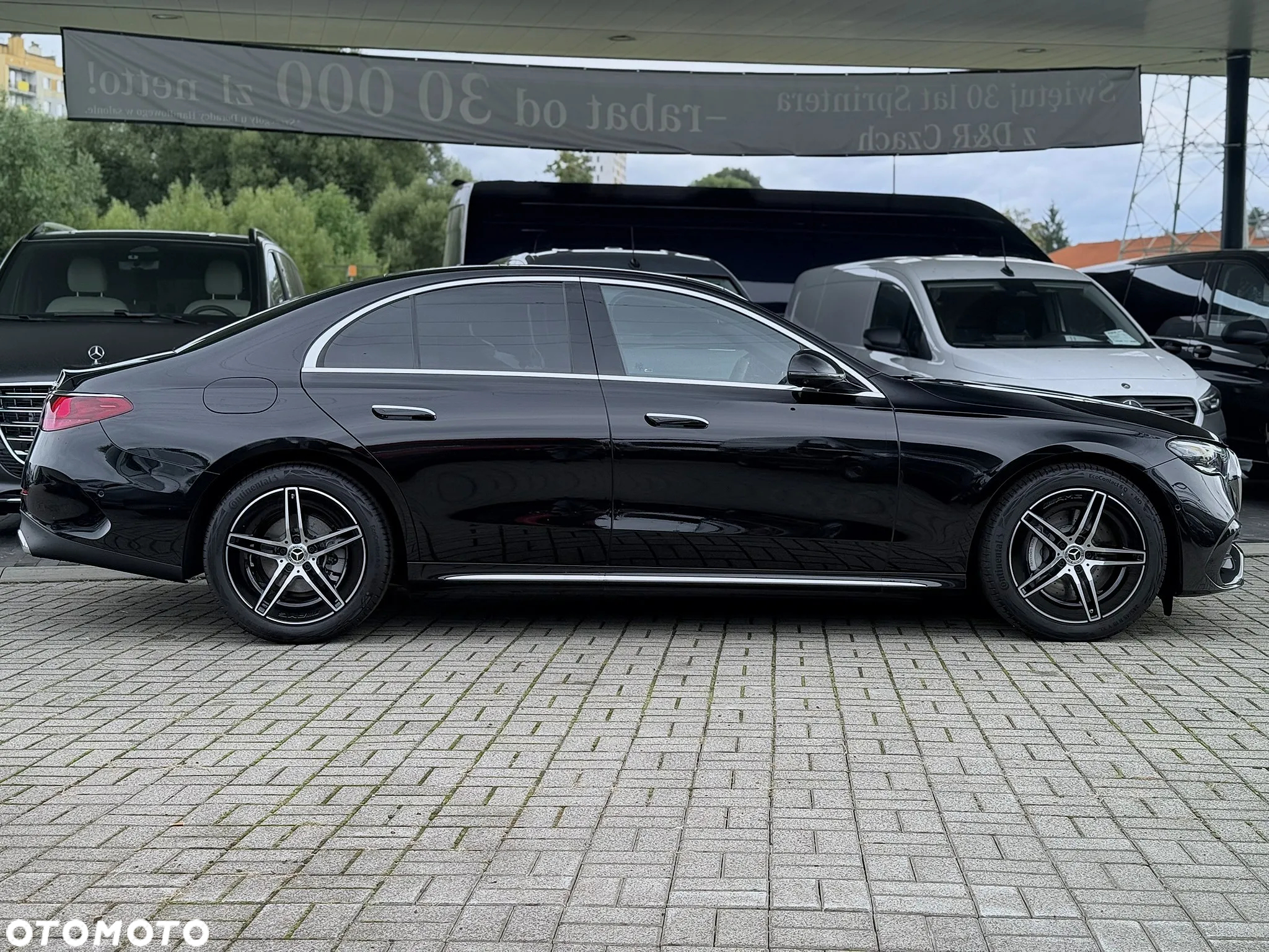 Mercedes-Benz Klasa E 200 mHEV 4-Matic AMG 9G-Tronic - 8