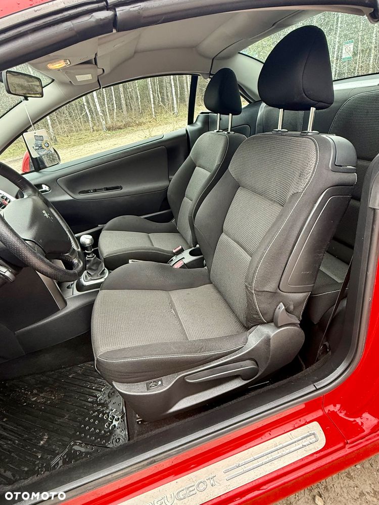 Peugeot 207 CC 1.6 HDi Premium - 27