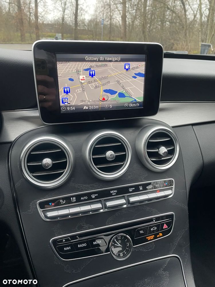 Mercedes-Benz Klasa C 300 9G-TRONIC Avantgarde - 24