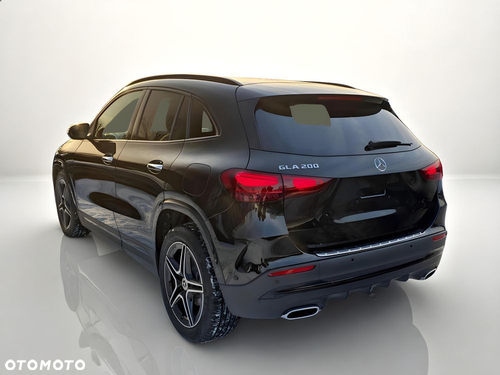Mercedes-Benz GLA 200 mHEV AMG Line 7G-DCT - 6