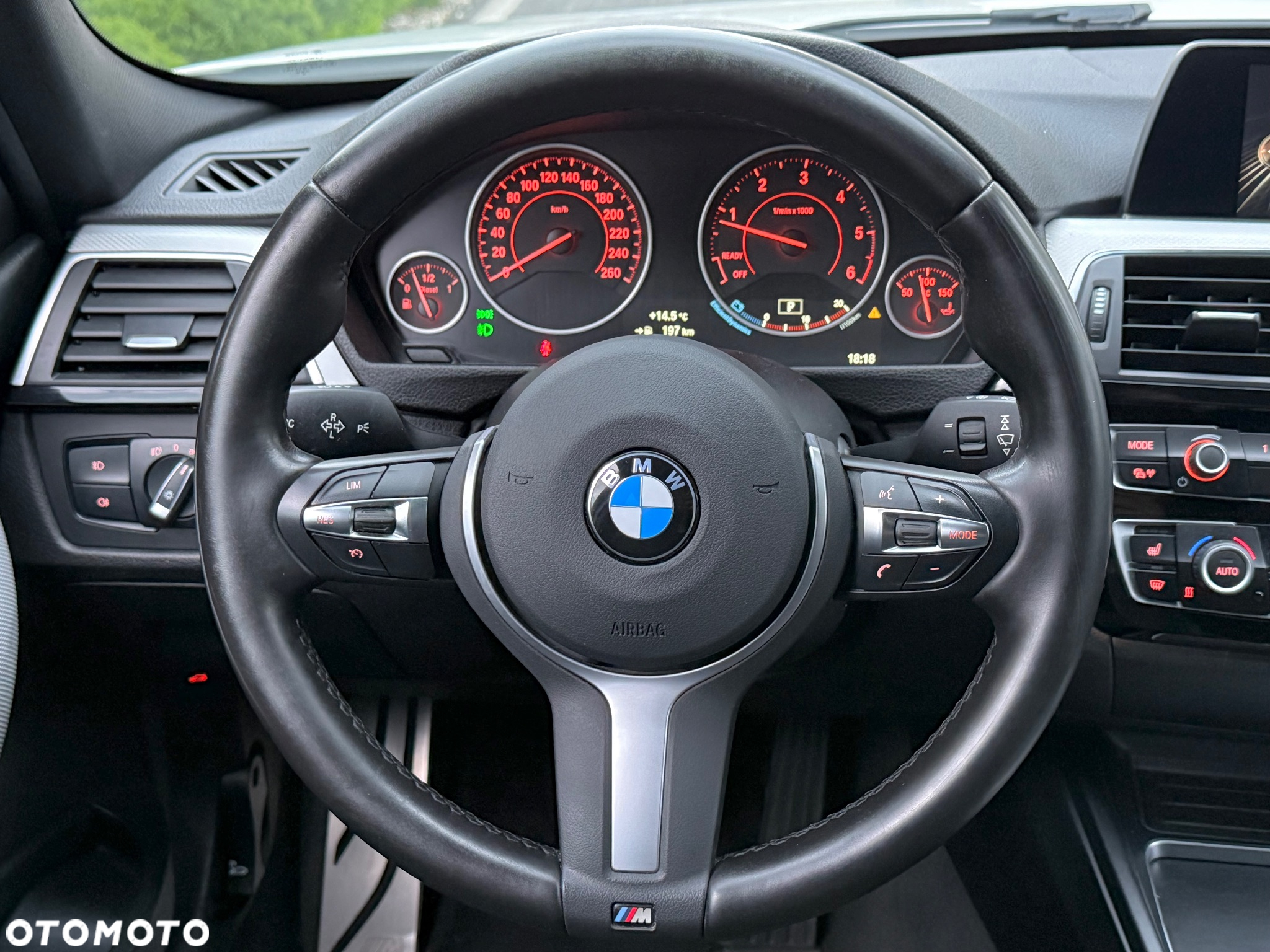 BMW Seria 3 320d Touring M Sport - 11