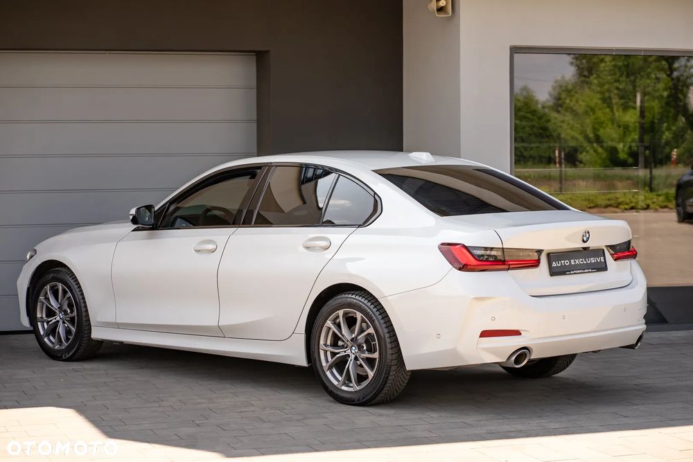 BMW Seria 3 320i Luxury Line - 25