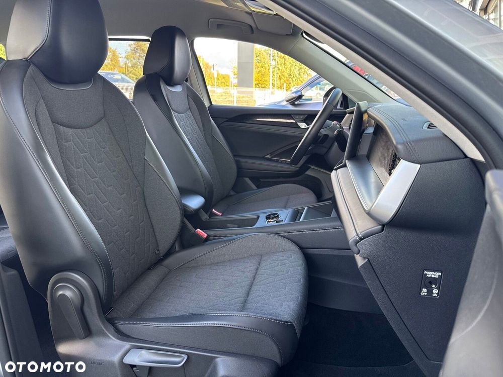 Volkswagen Tayron 1.5 eTSI mHEV Life DSG - 11