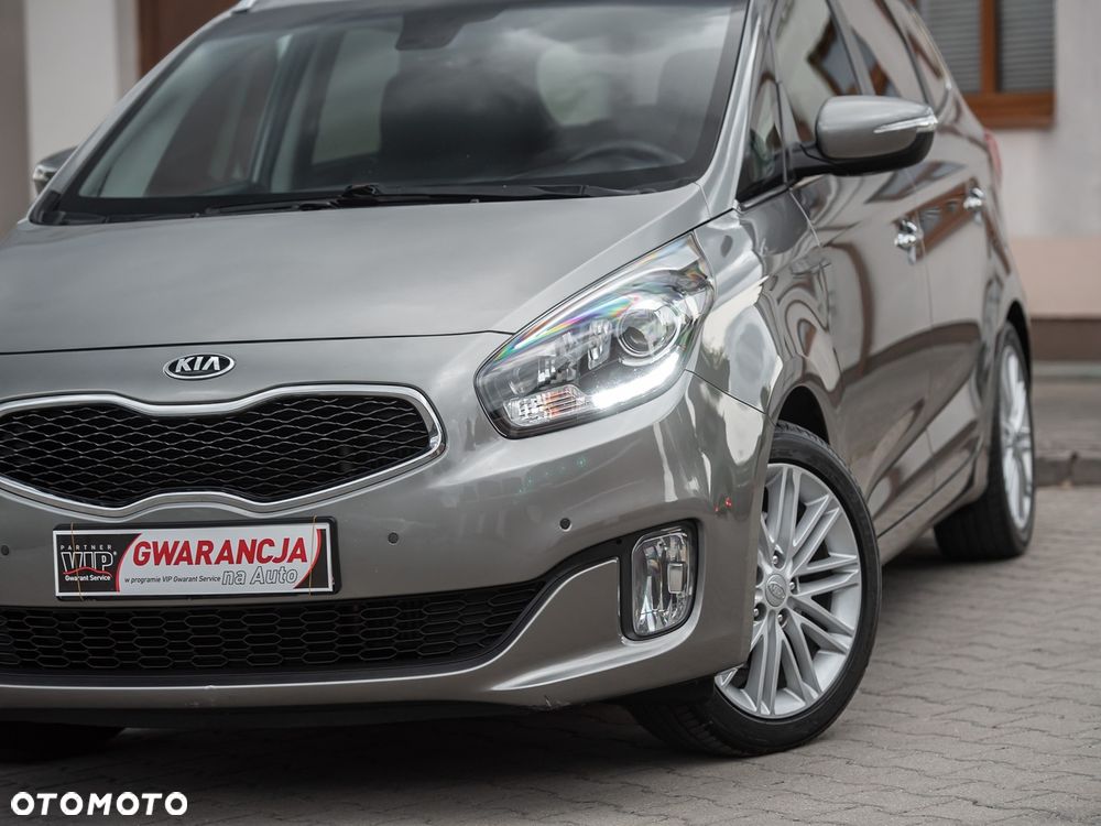 Kia Carens 1.7 CRDi 115 ISG UEFA EURO 2016 - 9