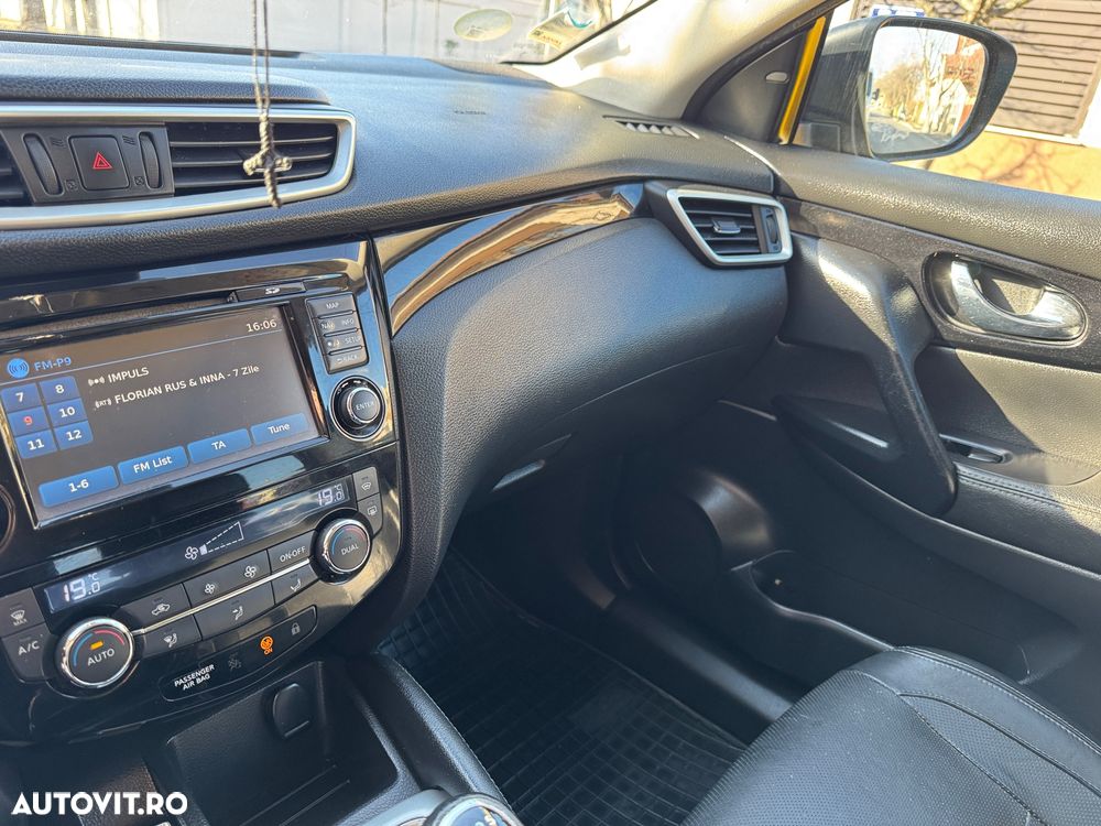 Nissan Qashqai 1.6L dCi Start/Stop 4X4-i Tekna - 2