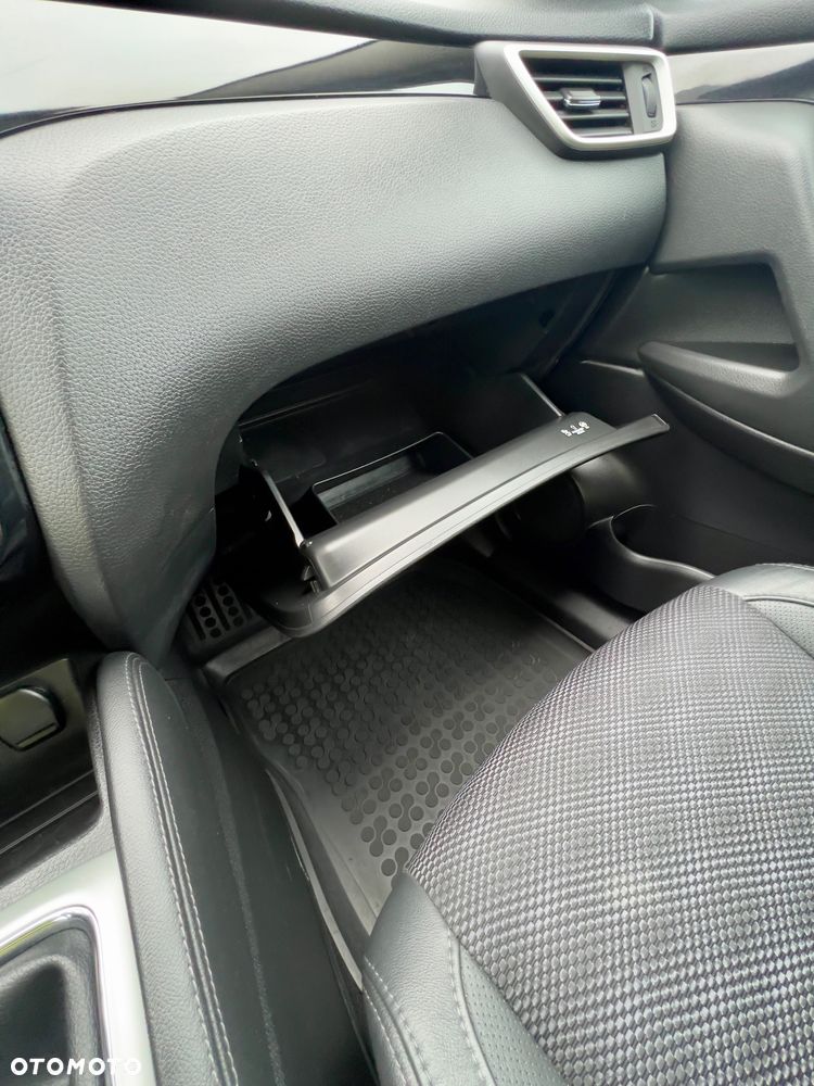 Nissan Qashqai 1.6 DIG-T Tekna - 13