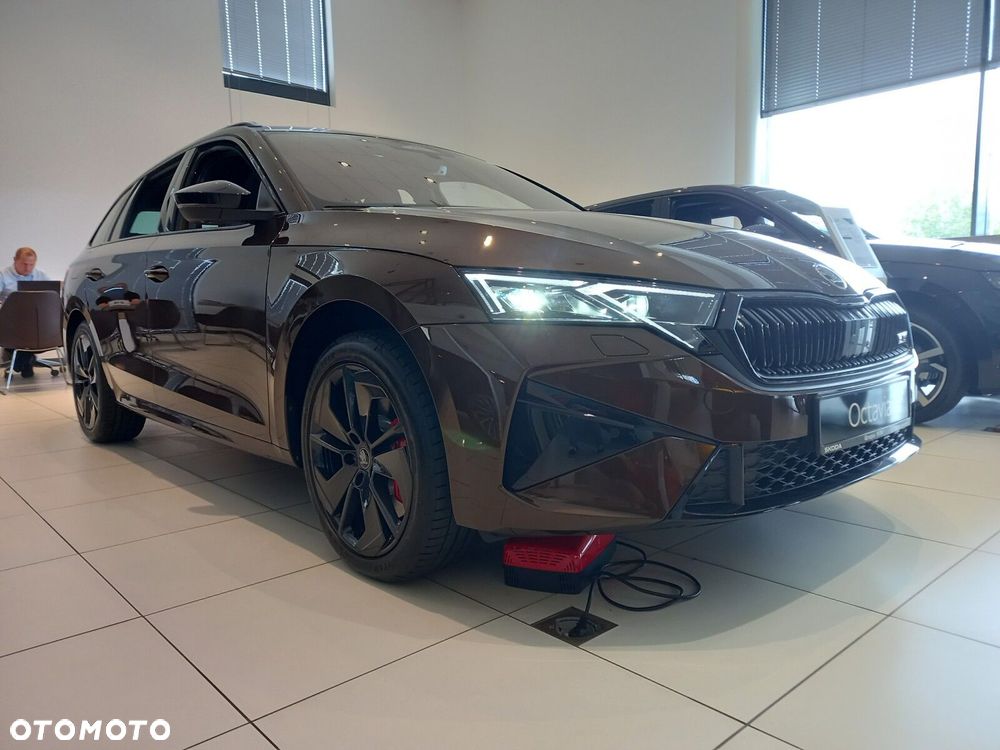 Skoda Octavia 2.0 TSI RS DSG - 2