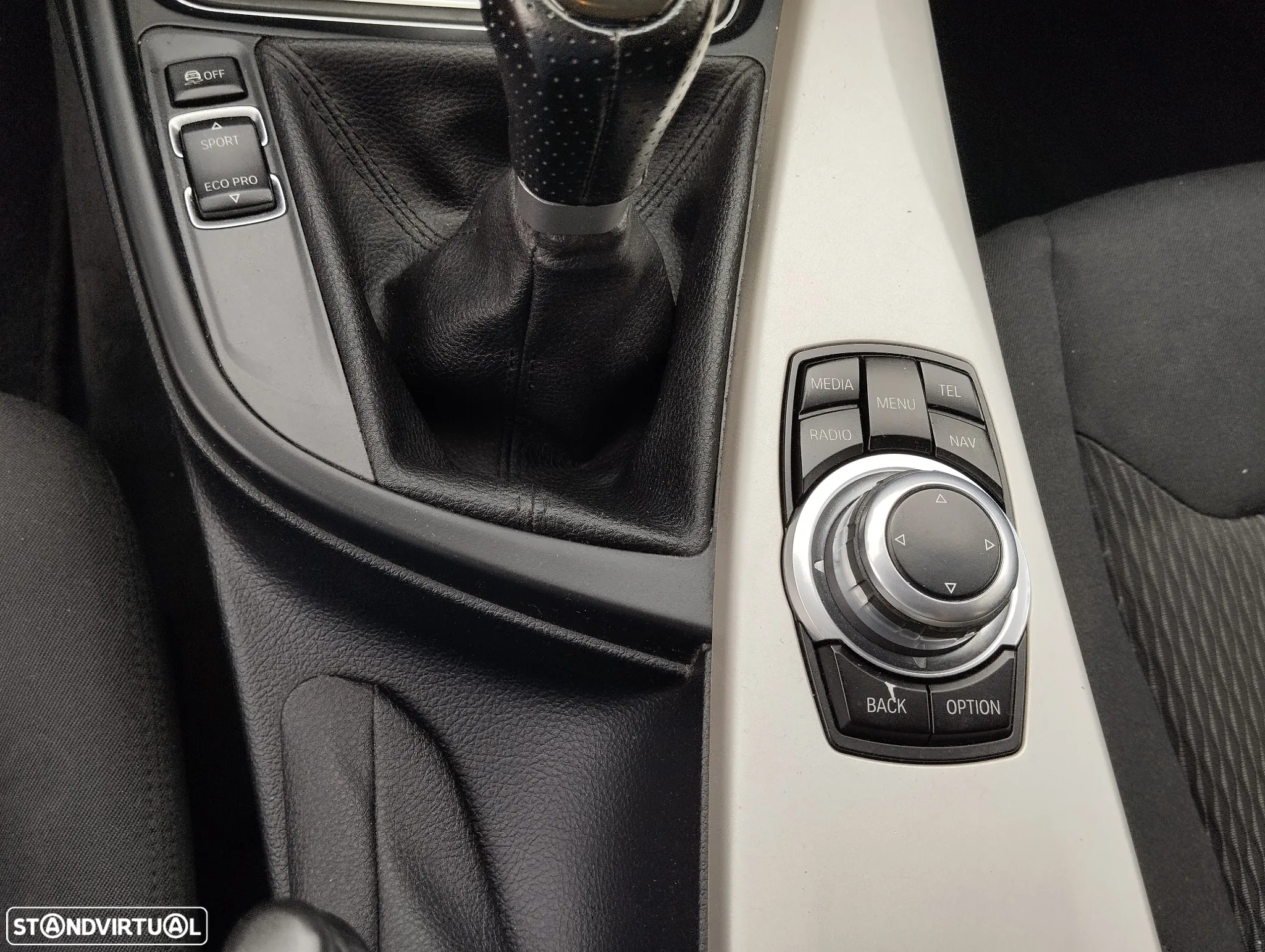 BMW 318 d Touring Line Sport - 23