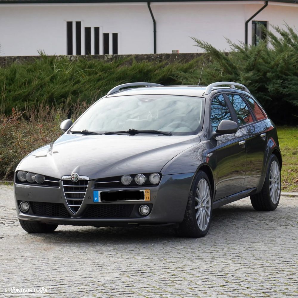 Alfa Romeo 159 Sportwagon 1.9 JTDm 16V Sportiva+ - 4