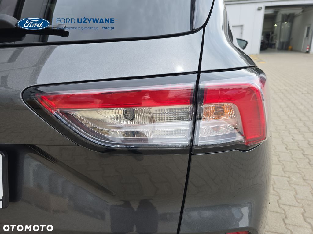 Ford Kuga - 12