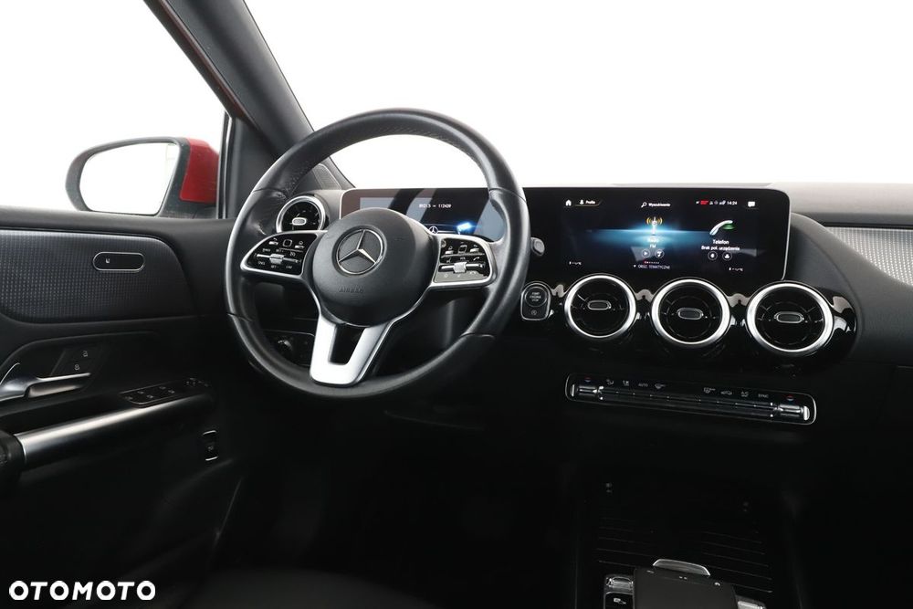 Mercedes-Benz Klasa B 180 Progressive 7G-DCT - 20