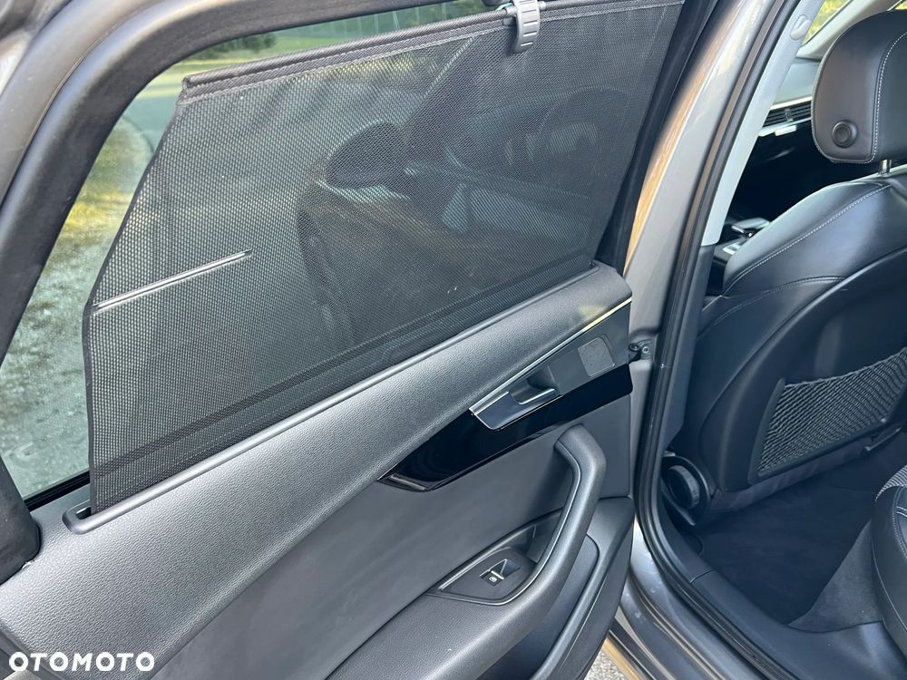 Audi A4 Avant 40 TDI quattro S tronic S line - 29