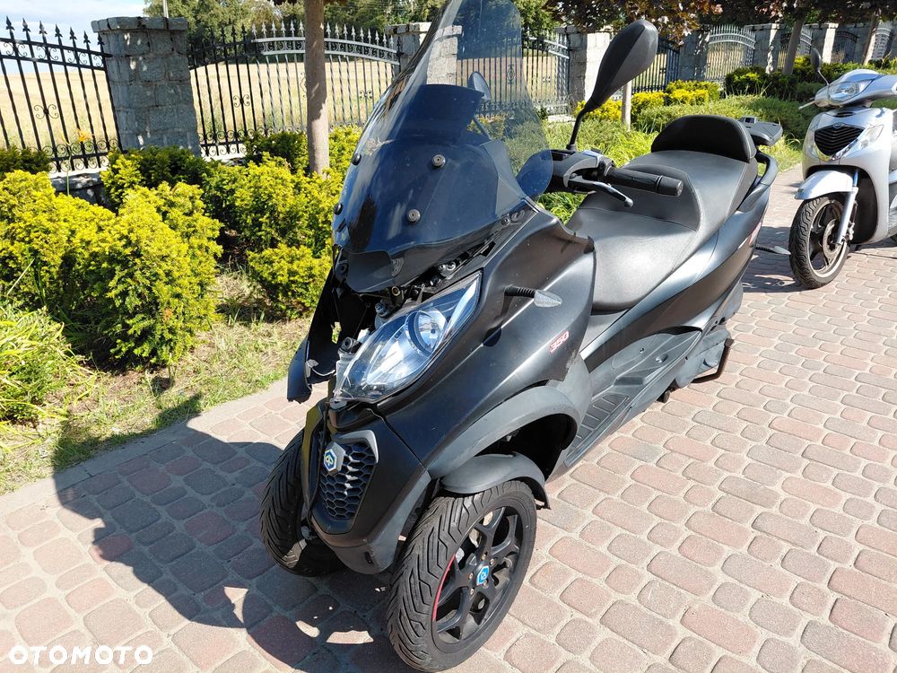 Piaggio MP-3 - 1