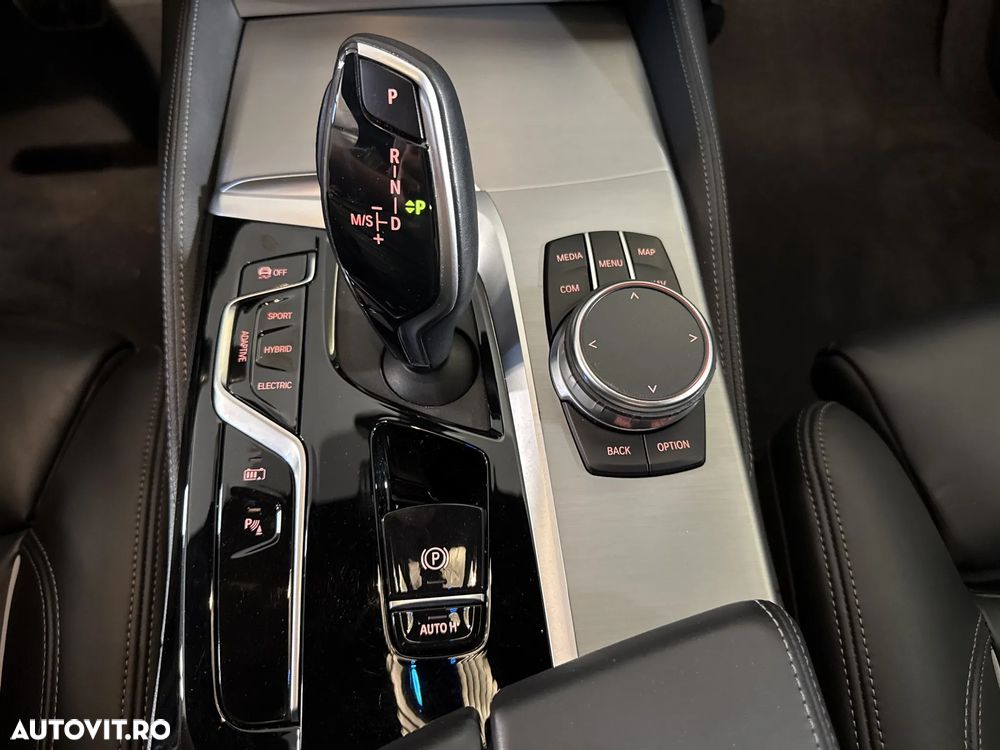 BMW 5 Series 2022 — imagine 17