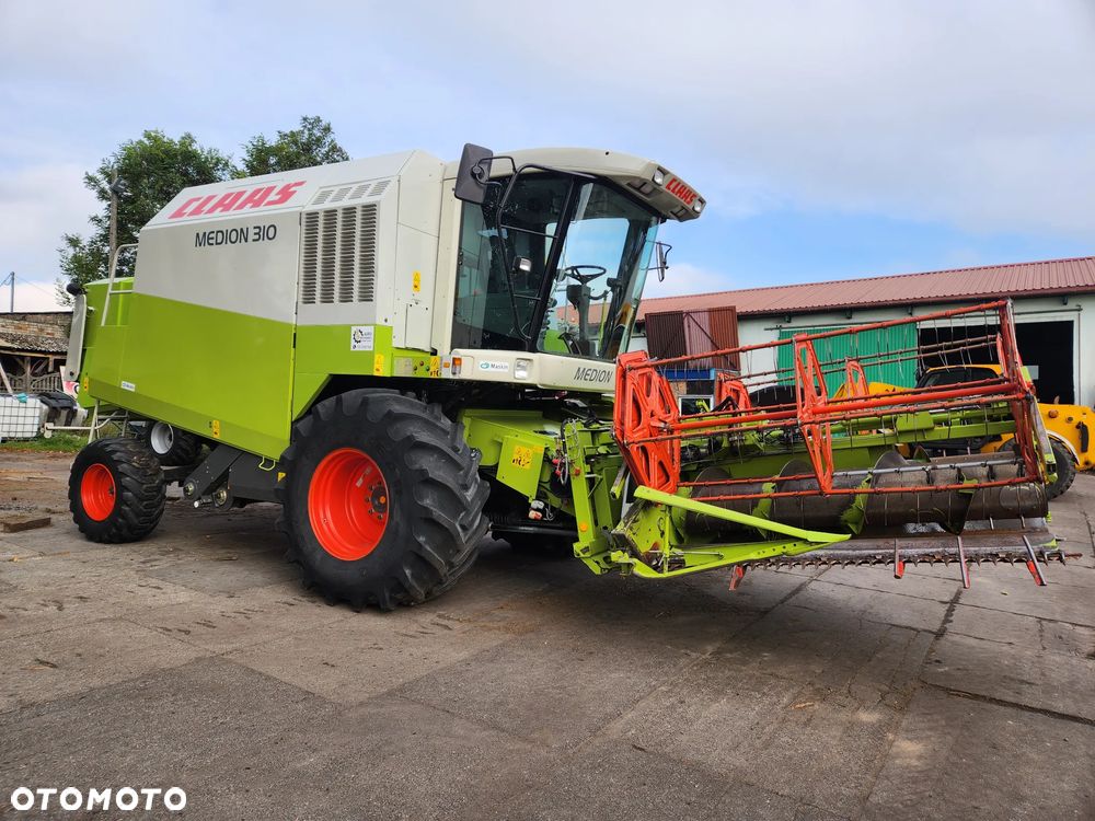 Claas MEDION 310 - 8