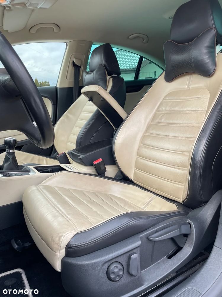 Volkswagen Passat CC 2.0 TDI BlueMotion Technology Exclusive - 16