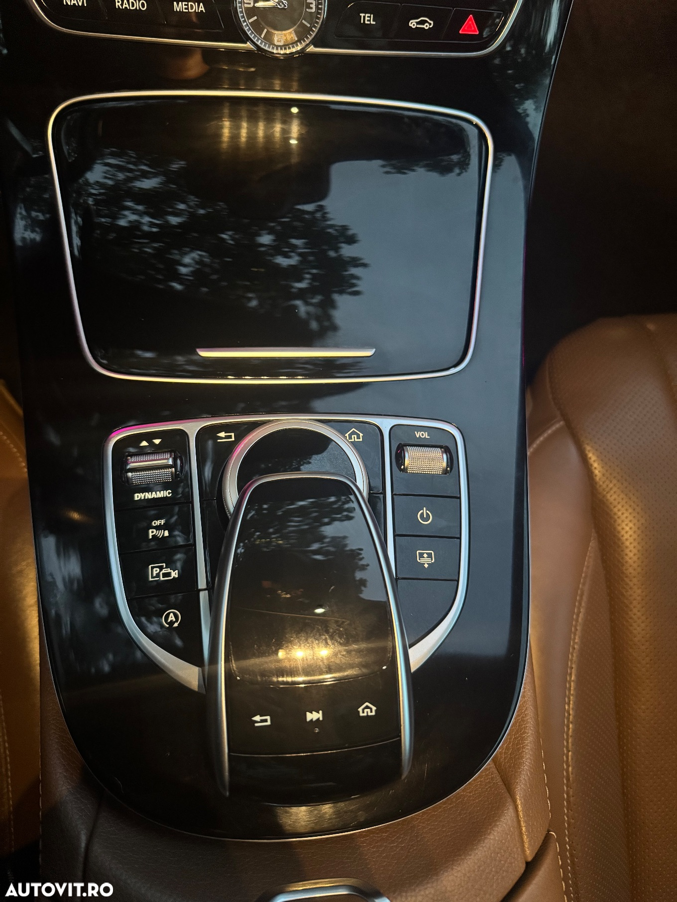 Mercedes-Benz E 220 d Aut. - 10