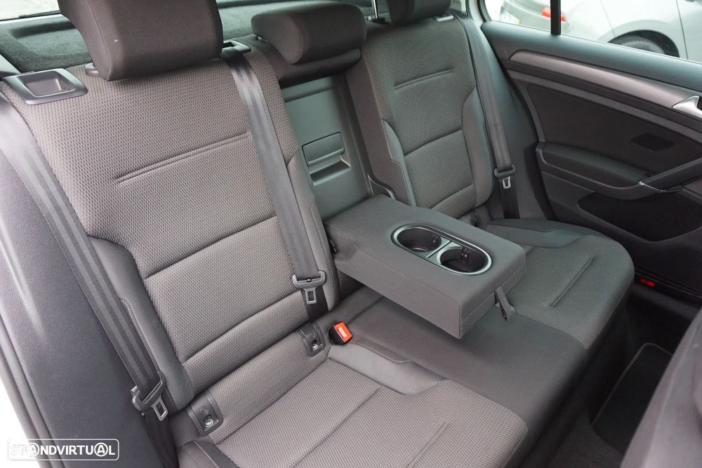 VW e-Golf AC/DC - 22