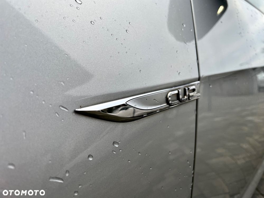 Volkswagen Golf 1.6 TDI BlueMotion Technology Cup - 30